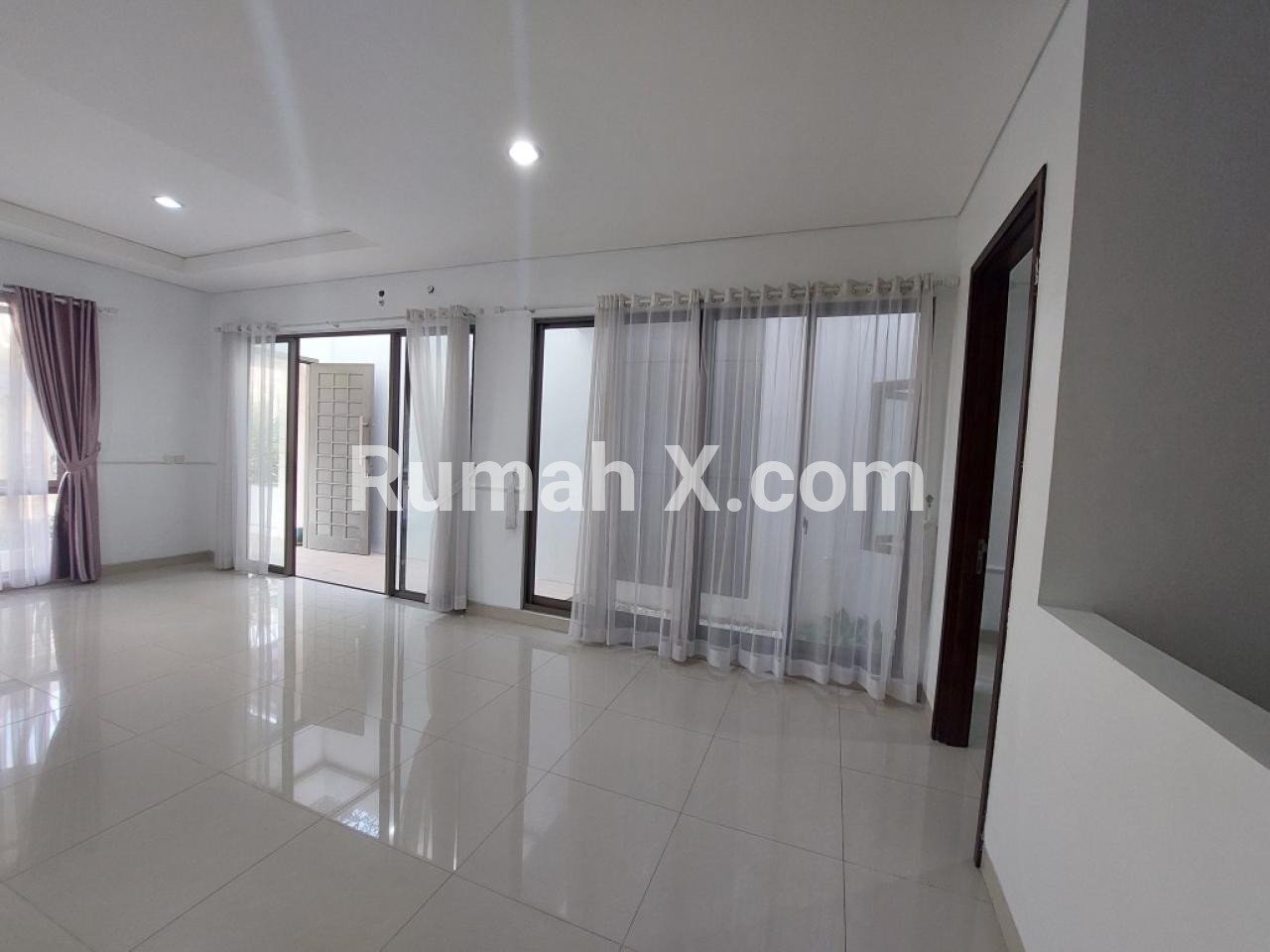 Dijual Rumah Bagus dan Baru Renovasi di Cluster Luxmore, Greenwich Park BSD - Foto Properti Rumah di KAB. TANGERANG
