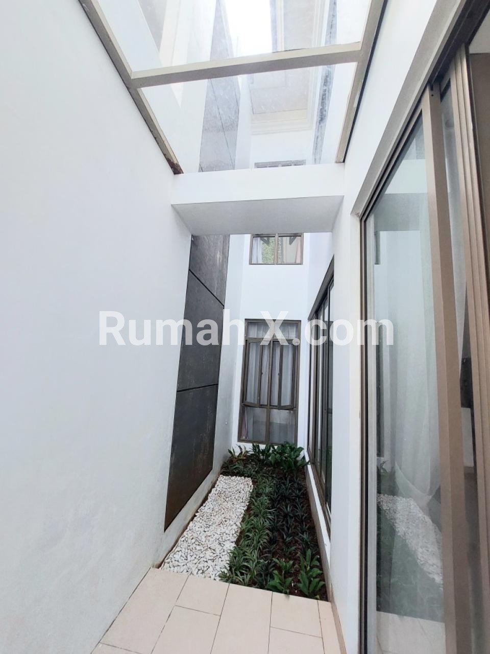 TERJANGKAU!!! Dijual Rumah Bagus dan Baru Renovasi di Cluster Luxmore, Greenwich Park BSD - Foto Properti Rumah di KAB. TANGERANG