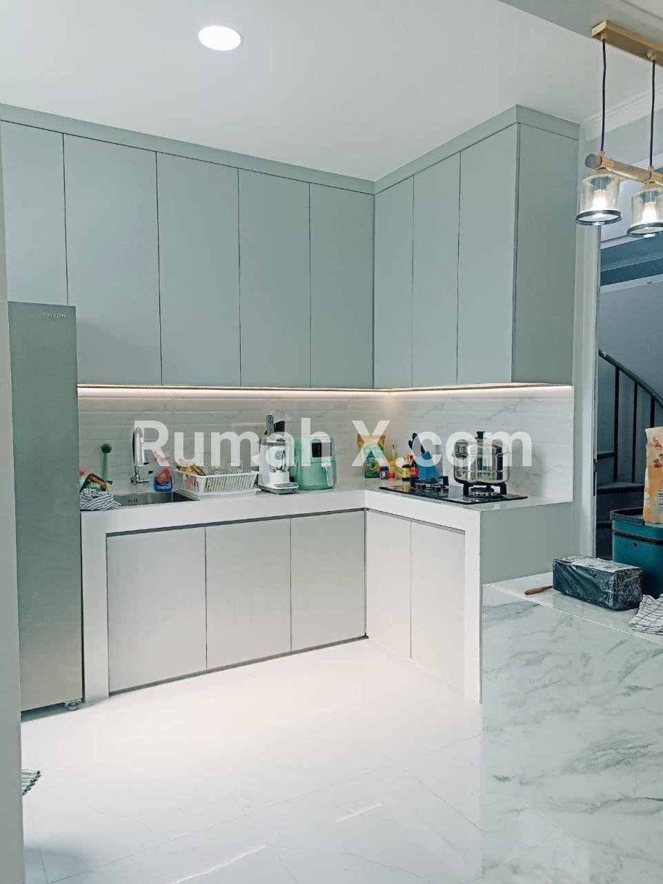 MURAH!!! Dijual Cepat! Rumah Mewah di Metro Permata 1 Lokasi Strategis - Foto Properti Rumah di KOTA TANGERANG